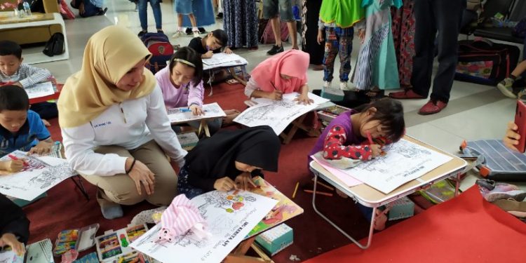 Sambut Hari Ibu, PIKKA Kenalkan Transportasi Kereta Api pada Anak-anak