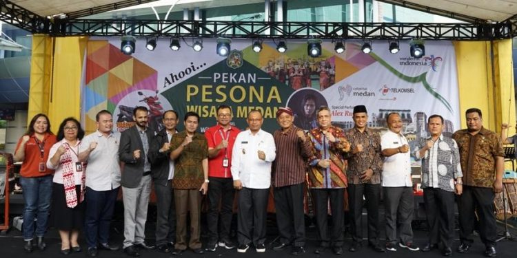 Lelang Telkomsel Poin Ramaikan Pekan Pesona Wisata Medan
