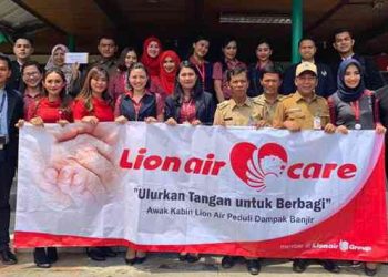 Peduli Kasih Lion Air Care Sambangi Korban Banjir