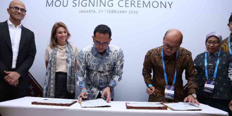 Microsoft dan Telkomsel Terapkan Teknologi Baru di Daerah Terpencil