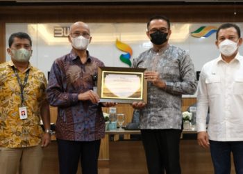 PTPN2 Terima Penghargaan Kewajiban Pembayaran PBB dari KPP Pratama Tebing Tinggi