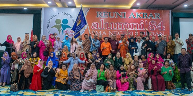 Reuni Akbar Alumni 84 SMAN 8 Medan Berlangsung Penuh Keakraban