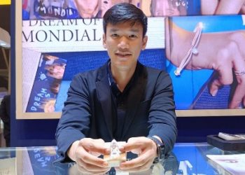 Dazzling Jewelry Festival Pamerkan Koleksi Berlian Terbaik dari Central Mega Kencana-