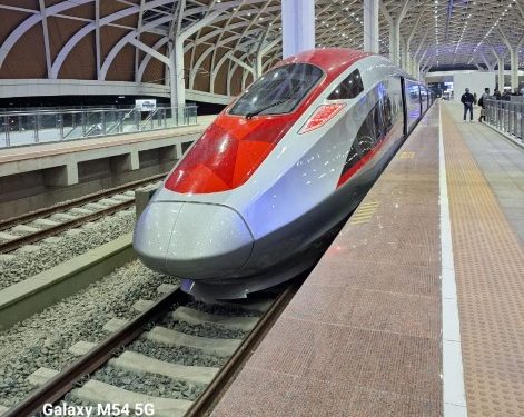 Samsung Galaxy M54 5G, Smartphone Pas Untuk Momen Liburan yang Paling Kece