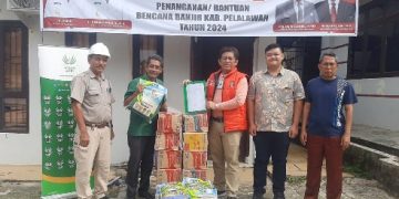 Peduli Banjir, Asian Agri Salurkan Sembako di 3 Provinsi di Sumatera