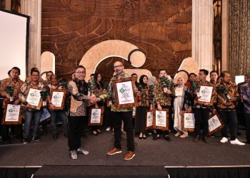 Pertamina Patra Niaga Regional Sumbagut Raih Tujuh Penghargaan dalam Indonesia Green Awards (IGA) 2024
