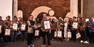 Pertamina Patra Niaga Regional Sumbagut Raih Tujuh Penghargaan dalam Indonesia Green Awards (IGA) 2024