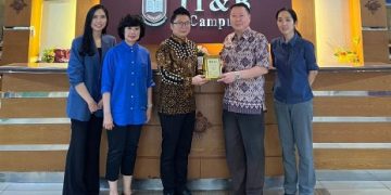 Seminar Revenue Management Oleh Direktur JW Marriot di Institut Bisnis IT&B