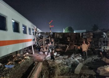 KAI Sesalkan Truk Terobos Pintu Perlintasan Sehingga Menemper KA Putri Deli di Perbaungan Sumut