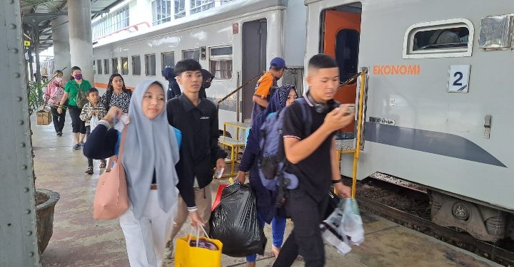 Penumpang Kereta Api Sumut pada H2 Lebaran Capai 10.500