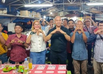 Bincang Santai Nikson Nababan Bersama Awak Media di Warkop Jurnalis