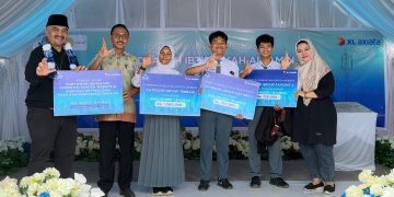 Dukung Pemerintah Majukan Pendidikan Masyarakat di Daerah Terpencil XL Axiata Bangun Madrasah di Pelosok Buton Sulawesi Tenggara