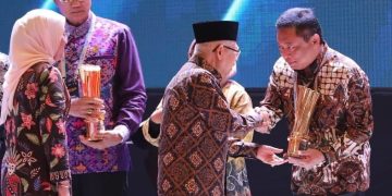 Telkom Sabet Penghargaan di Ajang Naker Award 2024 untuk Pemberdayaan Tenaga Kerja Disabilitas