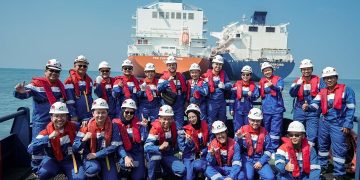 Kunjungi Terminal LNG FSRU Lampung, Asosiasi Industri Jadi Saksi Penyaluran LNG