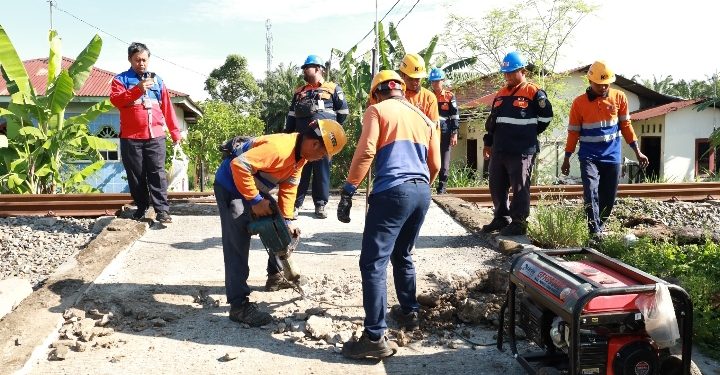Tujuh Perlintasan Sebidang di Sumut Ditutup Untuk Jaga Keselamatan Perjalanan Kereta Api dan Pengguna Jalan