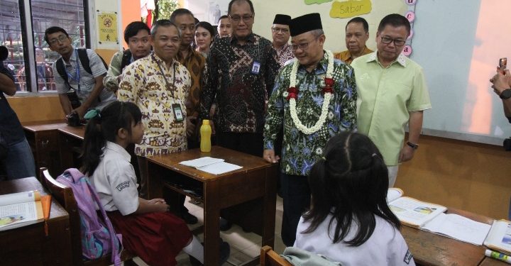 Menteri Pendidikan – DPR RI Akan Kaji Permintaan Penghapusan Zonasi Di Sistem Penerimaan Peserta Didik Baru