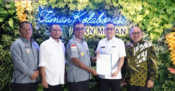 Kanwil Kemenkumham Sumut Terima Sertifikat Tanah Aset Eks-BLBI dari Kantor Pertanahan Kota Medan