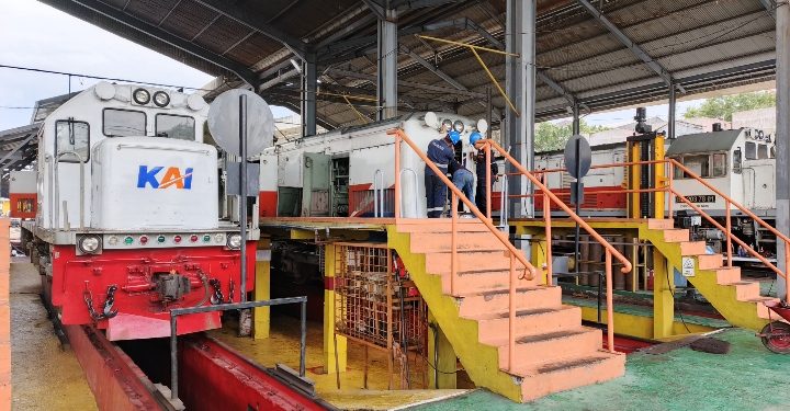 KAI Sumut Siapkan 31 Unit Lokomotif dan 73 Kereta Untuk Layani Penumpang Natal -Tahun Baru