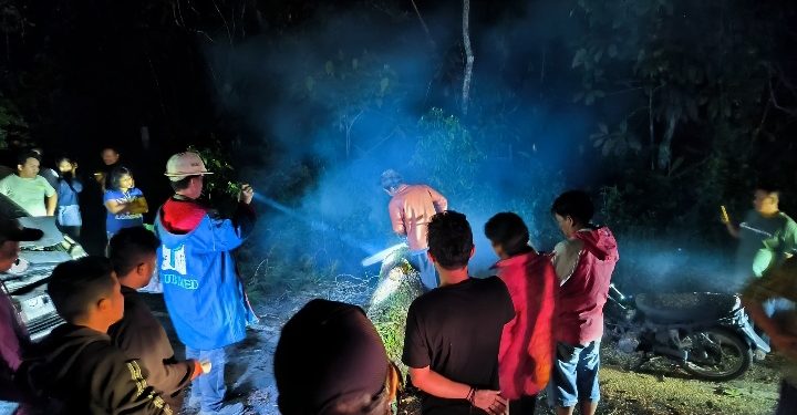 TPL Bantu Atasi Kemacetan Lalu Lintas. Medan – Parapat Sumut Akibat Pohon Tumbang