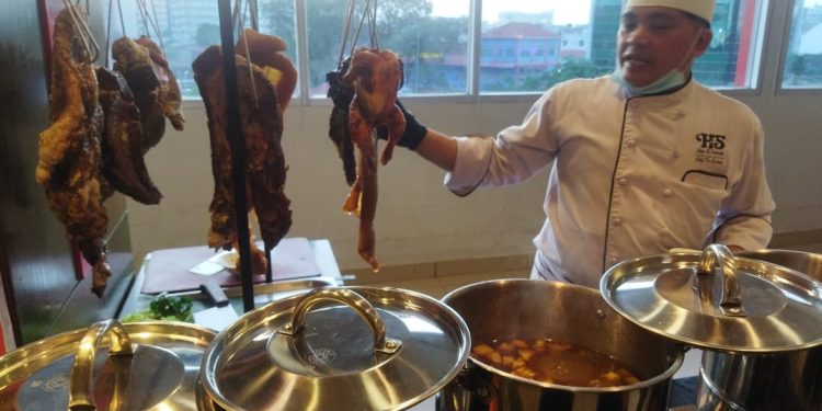 Hotel Santika Premiere Dyandra Medan Gelar “Cerita Ramadan”, Sajikan Hidangan Khas Nusantara, Hingga Beri Kesempatan Umrah