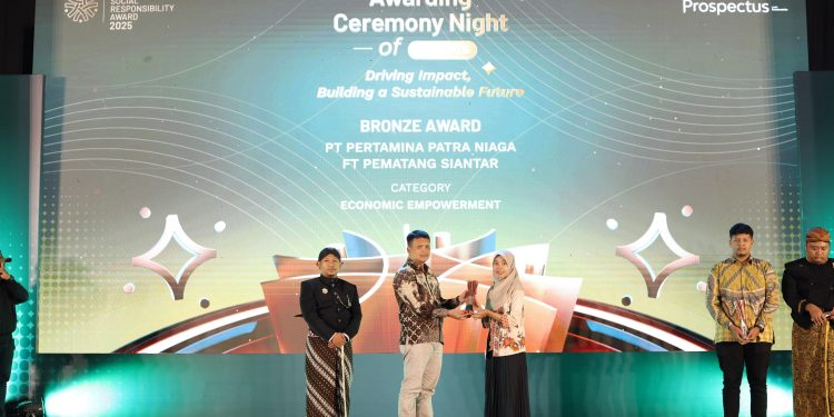 Pertamina Patra Niaga Regional Sumbagut Raih 7 Penghargaan Indonesia Social Responsibility Award 2025