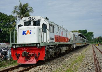 PT Railink Ingatkan Masyarakat Untuk Tidak Beraktivitas di Jalur Kereta Api