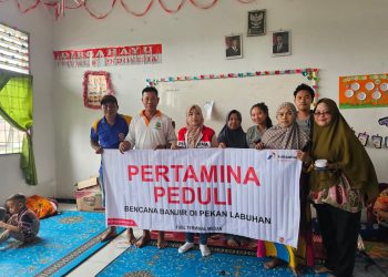 Pertamina Patra Niaga Regional Sumbagut Bantu Warga Pekan Labuhan Pasca Luapan Sungai Deli