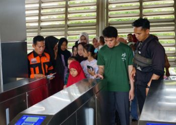 PT Railink Pasang Gate Keberangkatan di Stasiun Tengahan untuk Tingkatkan Kenyamanan Penumpang
