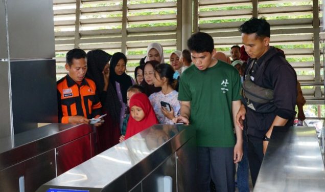PT Railink Pasang Gate Keberangkatan di Stasiun Tengahan untuk Tingkatkan Kenyamanan Penumpang