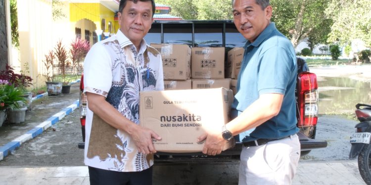 PTPN I Regional 1 Salurkan Bantuan Sembako untuk Korban Banjir di Deli Serdang dan Langkat Sumut