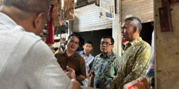 Dewan Pengawas Bulog Sidak Pasar, Pastikan Pasokan Beras SPHP dan Minyak Goreng
