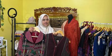 Reihani Tenun Batik Batak Melayu Binaan Pertamina Patra Niaga Sumbagut “Naik Kelas”