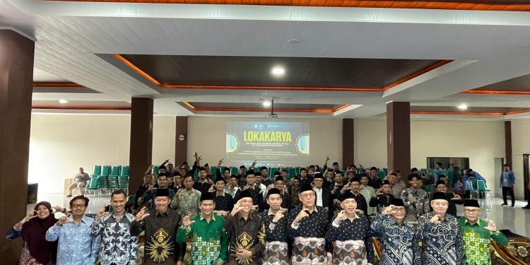 Program 1000 Cahaya – LPP PP Muhammadiyah Gelar Lokakarya Dorong Kemandirian Energi dan Budaya Hemat Listrik di Pesantren