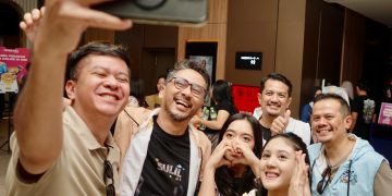 Para Cast & Crew Film Pelangi di Mars Sapa Penonton Cinepolis Plaza Medan Fair