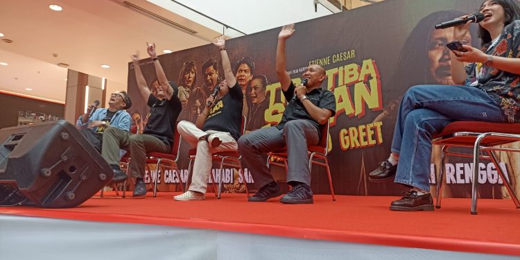 Warga Heboh, Medan Jadi Tempat Gala Premiere Film Tiba-Tiba Setan , Bus Setan Konvoi