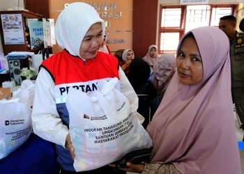Pertamina Patra Niaga Regional Sumbagut Hadirkan Pasar Murah untuk 1.000 Warga di Padang