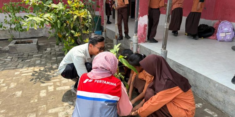 Pertamina Patra Niaga Regional Sumbagut Gelar Edukasi Lingkungan di UPT SDN 065009, Komitmen Wujudkan Sekolah Hijau