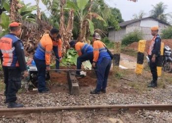 KAI Divre I Sumut Amankan Perjalanan Kereta Api Melalui Penertiban 25 Titik Perlintasan Sebidang