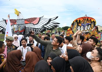 Festival Layang-Layang Piala Gubernur Dibuka, Bobby Nasution Ingin Jadi Daya Tarik Wisata Sumut