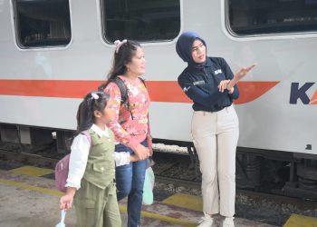 Tarif Kereta Api Bersubsidi Wujud Implementasi Keadilan Sosial