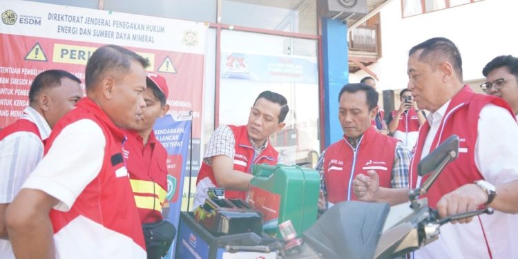 Komisaris Utama dan Direktur Kelelembagaan & Kepatuhan Pertamina Patra Niaga Perkuat Pengawasan Operasional Infrastruktur Energi di Sumatera Barat