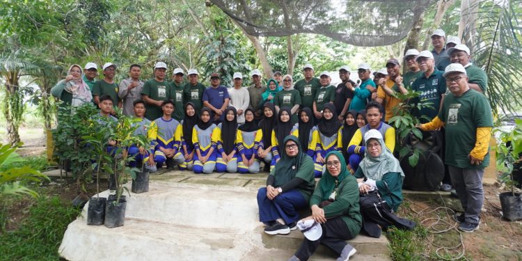 1.000 Pohon Khas Melayu Ditanam di Bantaran Sungai Deli, Senjata Baru Medan Hadapi Krisis Iklim