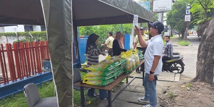 Perluas Penjualan, Bulog Sumut Kembali Jual Beras Stabilisasi Pasokan dan Harga Pangan di Kawasan Kantor dan Gudang