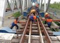 KAI Sumut Sudah Ganti 3.131 Bantalan Kayu ke Bantalan SIntetis Untuk Pemeliharaan Prasarana Perkeretaapian Berkelanjutan