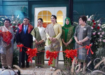 Ketua Dekranasda Kota Medan Airin Rico Waas Resmikan Gallery Torose, Angkat Pesona Tenun Karo Ke Kancah Modern