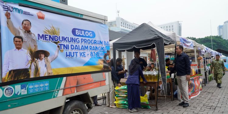 Bulog Sumut Pasok Beras SPHP dan Minyakita di Bazar HUT ke-81 TNI
