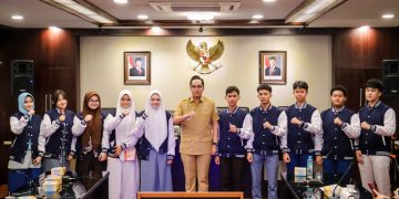 Wali Kota Medan Rico Waas Lepas 10 Siswa Program Pertukaran Pelajar ke Ipoh Malaysia