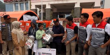 Pertamina Patra Niaga Regional Sumbagut Terus Dorong Upaya Pemulihan Pascabanjir Bandang “Galodo” di Kabupaten Solok Sumatera Barat
