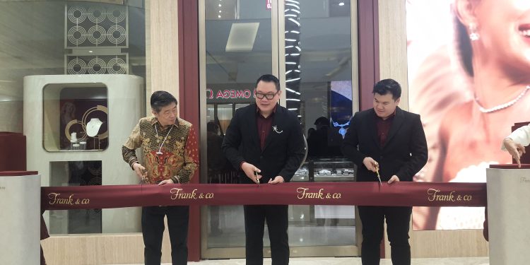 Frank & co Hadirkan Konsep Butik Terbaru di Delipark Medan, Targetkan Semua Butik di Indonesia Berkonsep Sama “Lebih Modern, Mewah dan Elegan” Untuk Manjakan Pelanggan