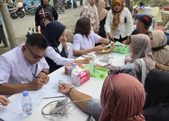 KAI Divre I Sumut Hadirkan Layanan Kesehatan Gratis bagi Warga di Serdang Bedagai, Bagi Kacamata Untuk 20 Anak Sekolah